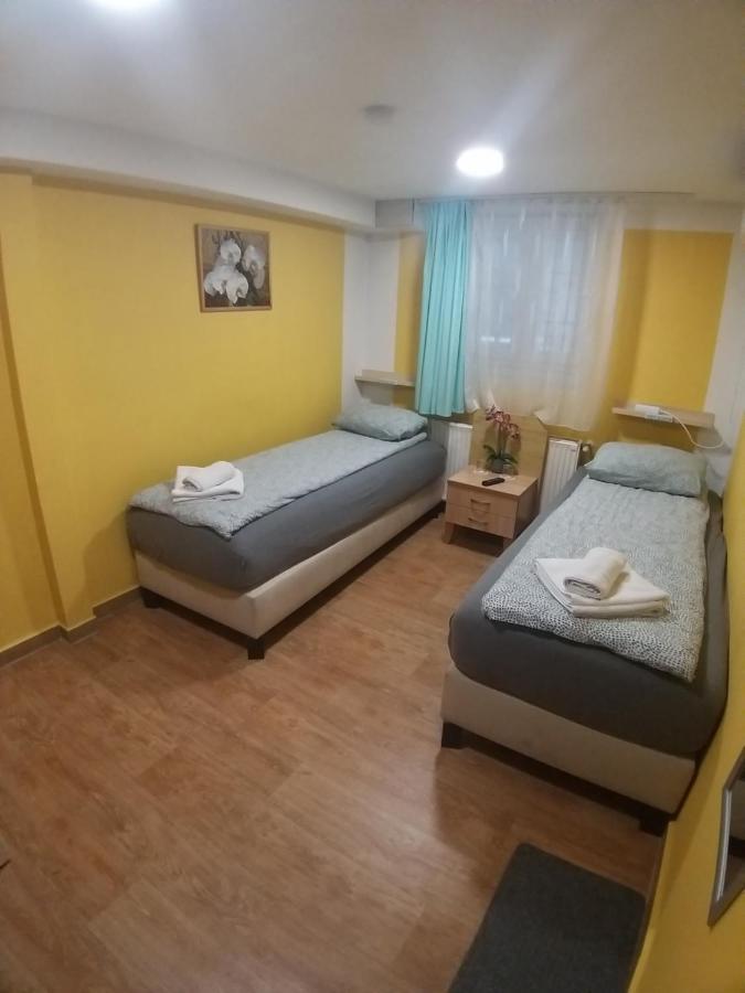 Deniz Guesthouse Βουδαπέστη Εξωτερικό φωτογραφία