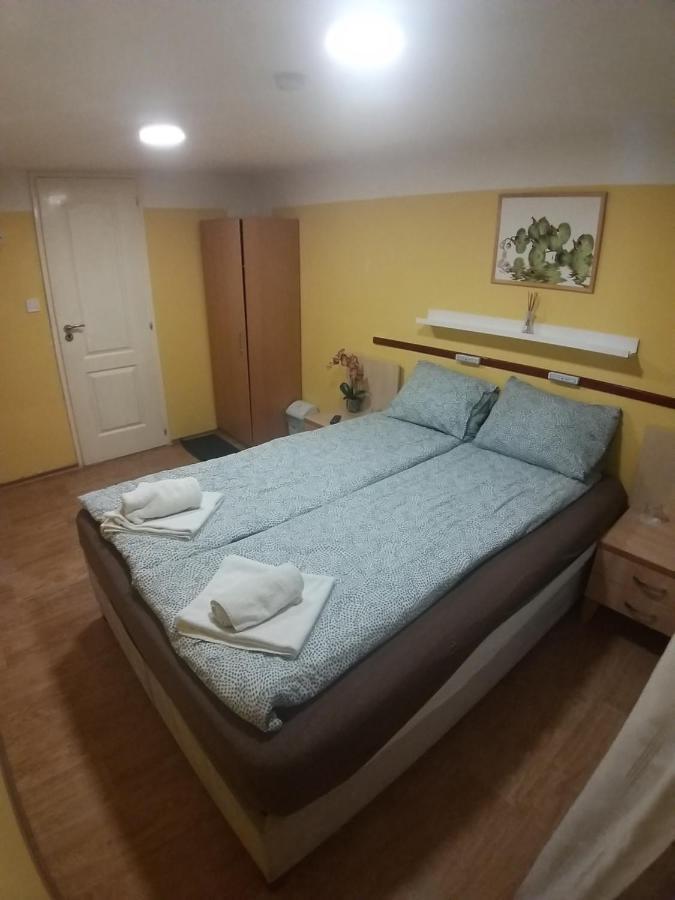Deniz Guesthouse Βουδαπέστη Εξωτερικό φωτογραφία