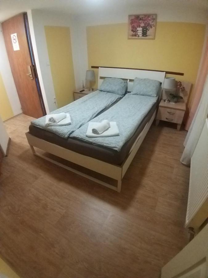 Deniz Guesthouse Βουδαπέστη Εξωτερικό φωτογραφία